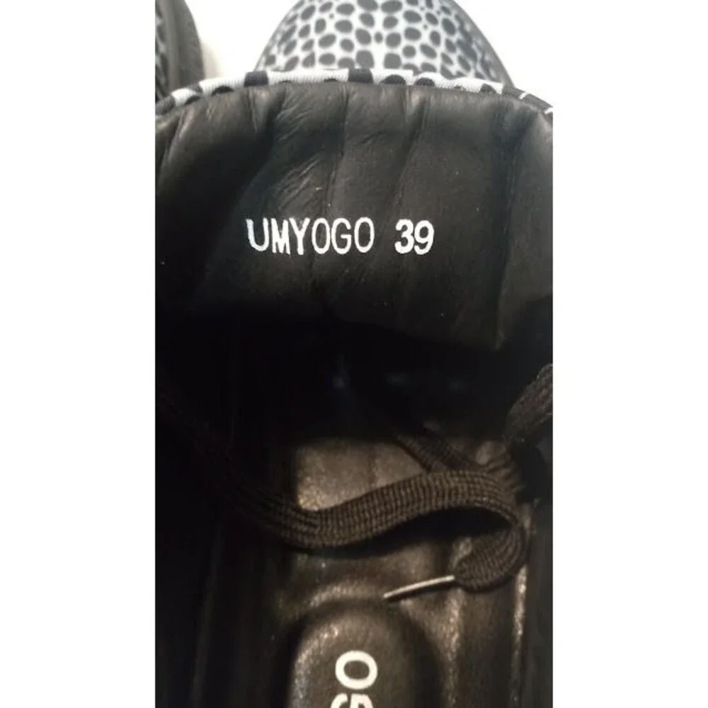 UMYOGO Women’s Sneakers – Black & White Pattern – Size 7.5